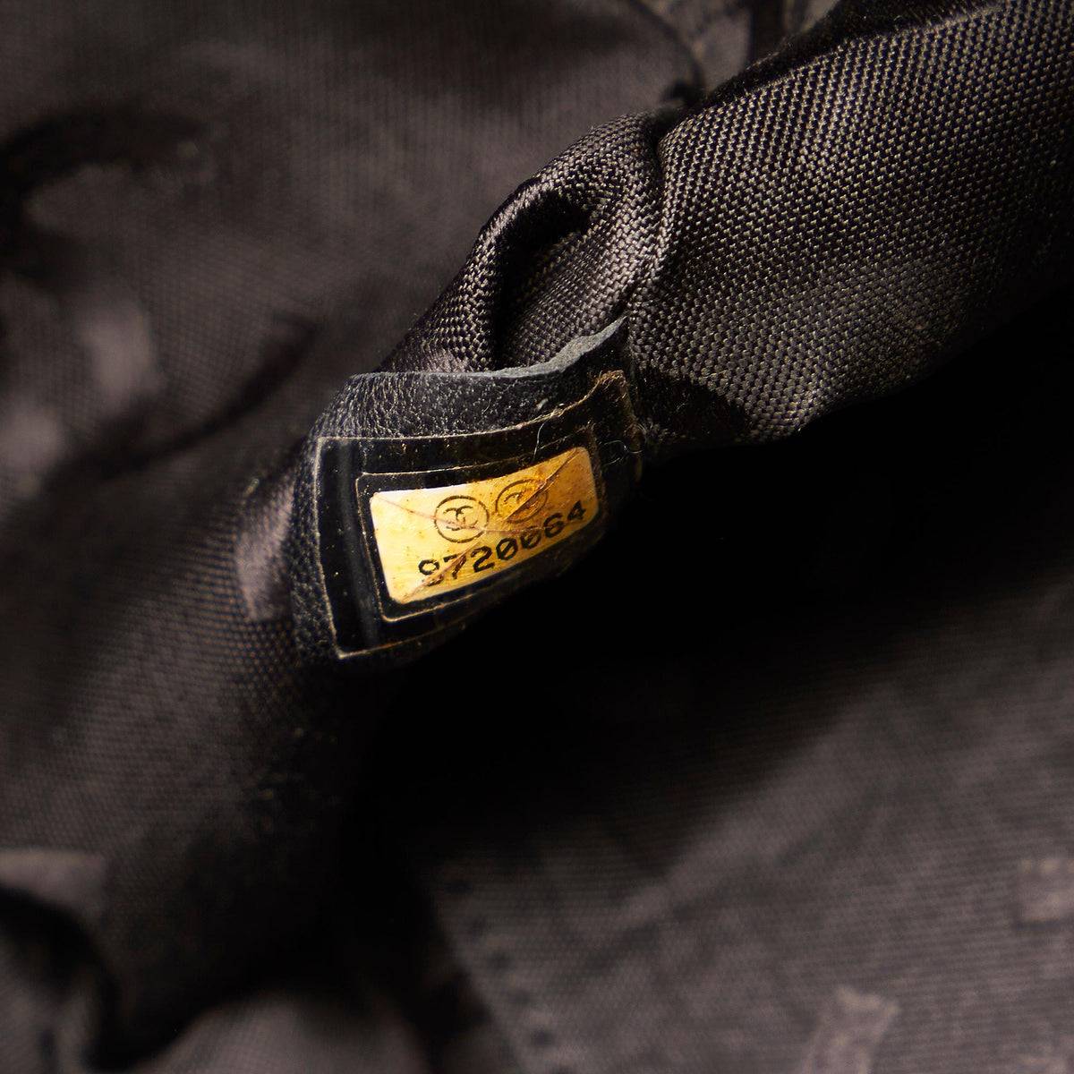 Chanel CC Caviar Leather Tote Bag - image 8