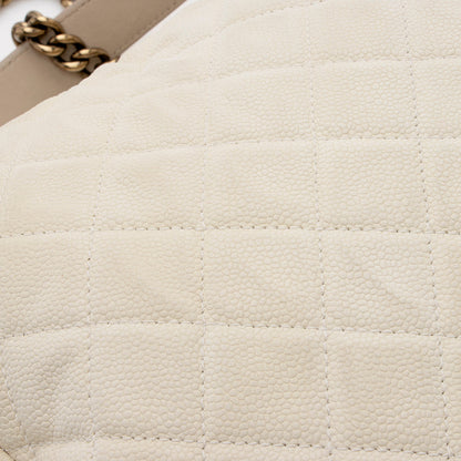 Chanel Caviar Leather Country Chic Messenger Bag - image 18