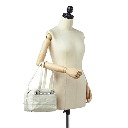 Chanel Choco Bar Caviar Leather Shoulder Bag - image 5