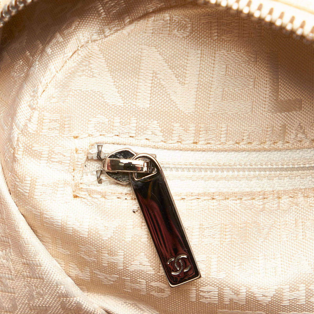 Chanel Choco Bar Caviar Leather Shoulder Bag - image 9