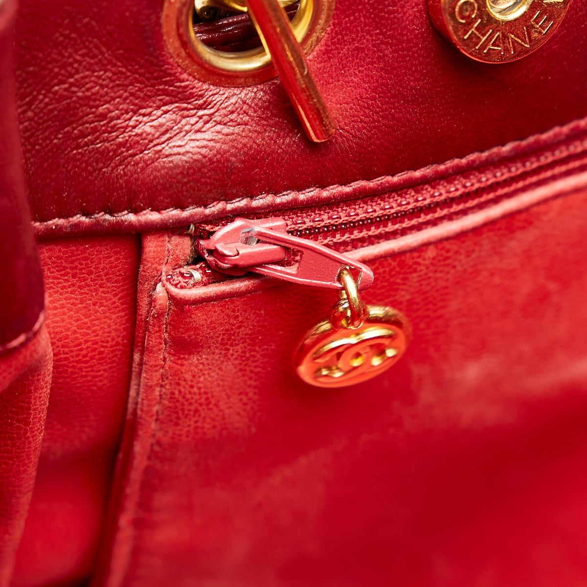 Chanel Matelasse Lambskin Leather Shoulder Bag - image 5