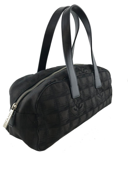 Chanel Printed Nylon Travel Line Baguette - photo 4