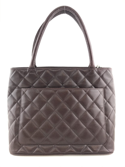 Chanel Quilted Caviar Medallion Tote Bag - photo 4