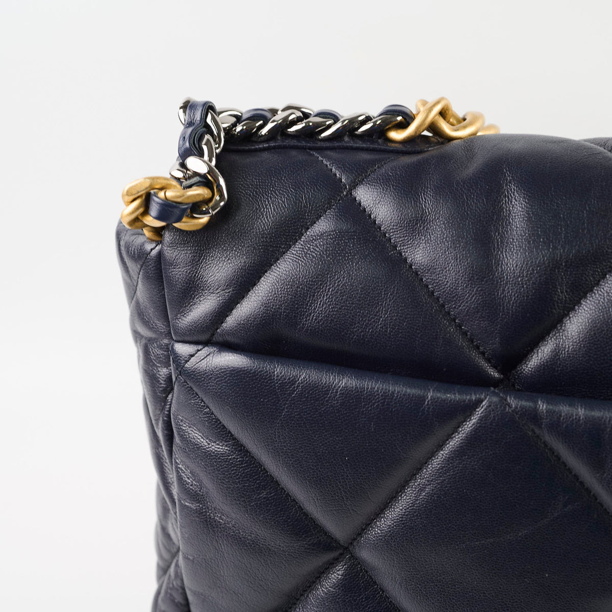 Chanel 19 Large Navy (30 Series) - photo 9