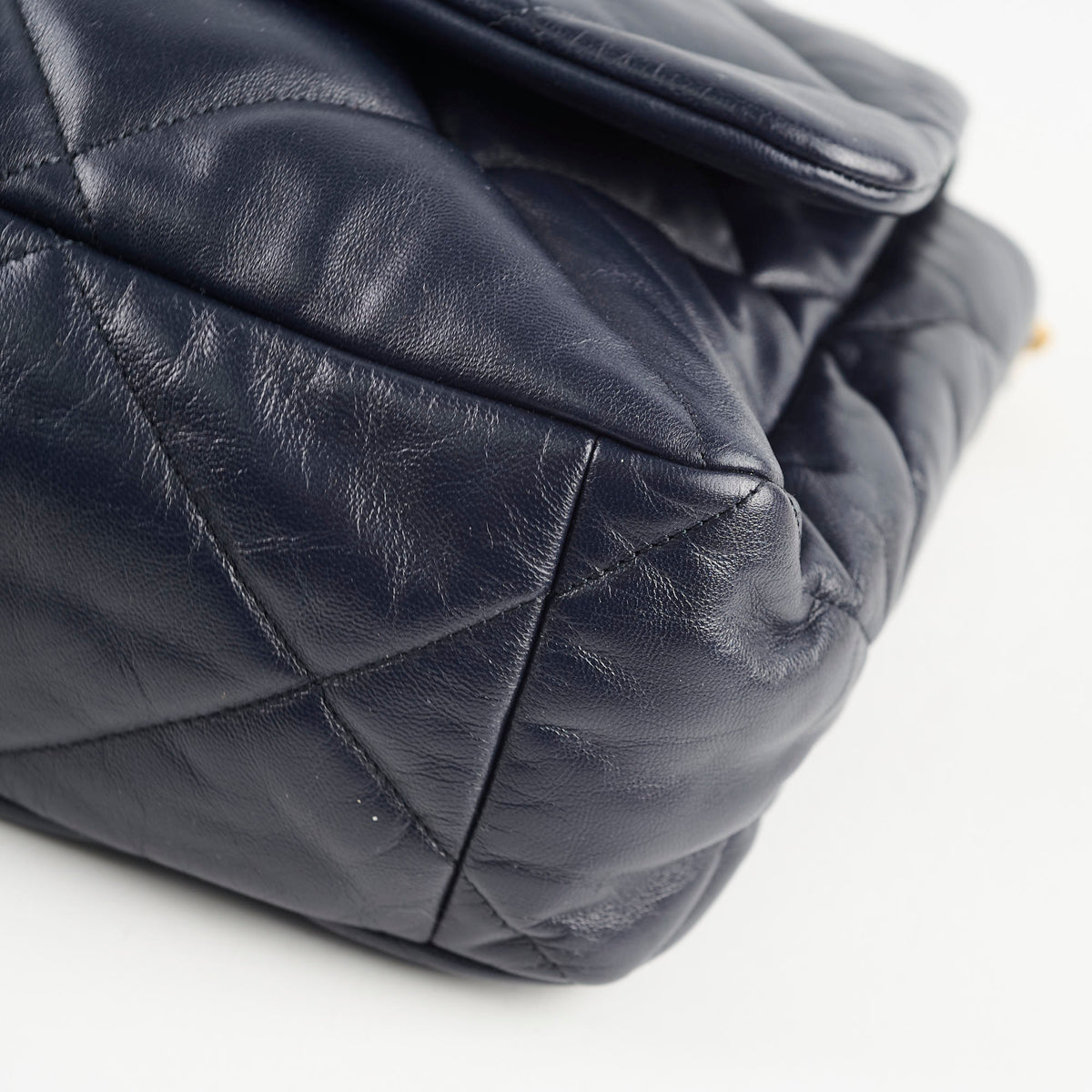 Chanel 19 Large Navy (30 Series) - photo 19