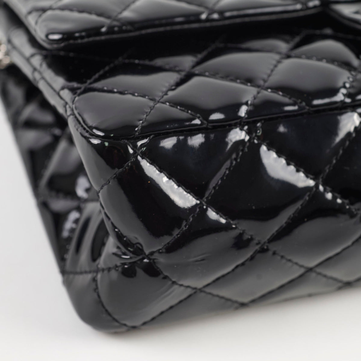 Chanel Reissue 226 Patent Black Silver Hardware - photo 11