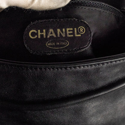 Chanel Vintage Messenger Bag - photo 7