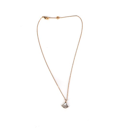Bvlgari diva mother of pearl rose gold necklace - photo 1