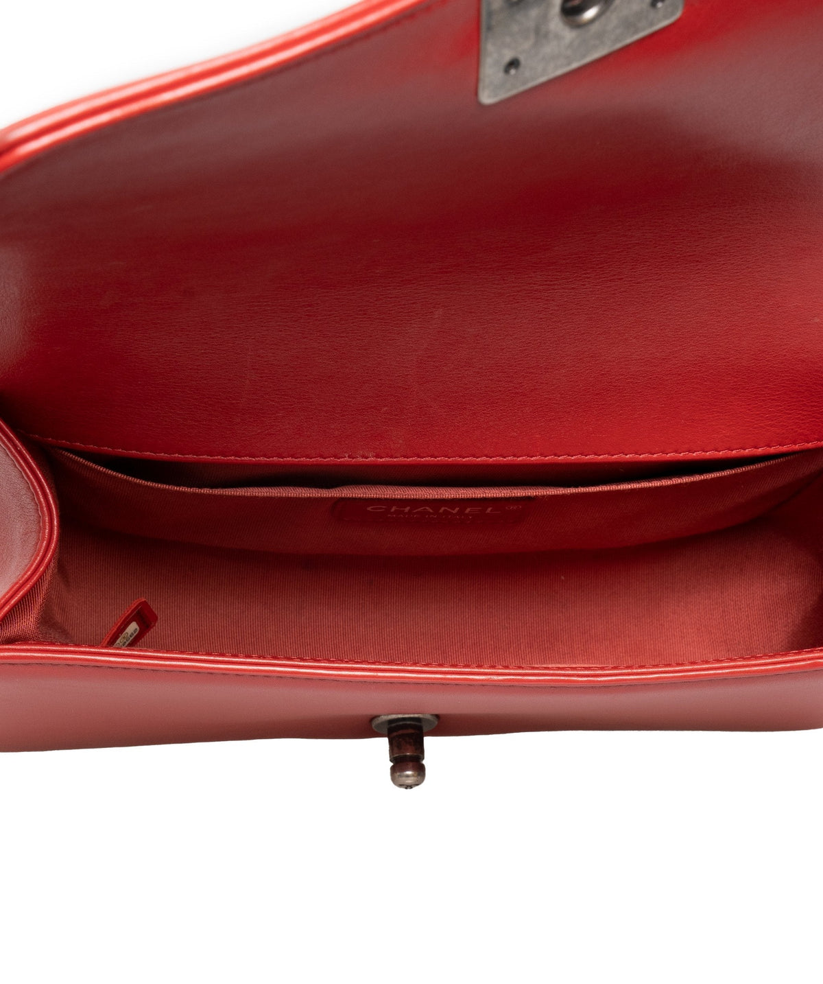 Chanel Red New Medium Boy Bag - ADL1302 - photo 9