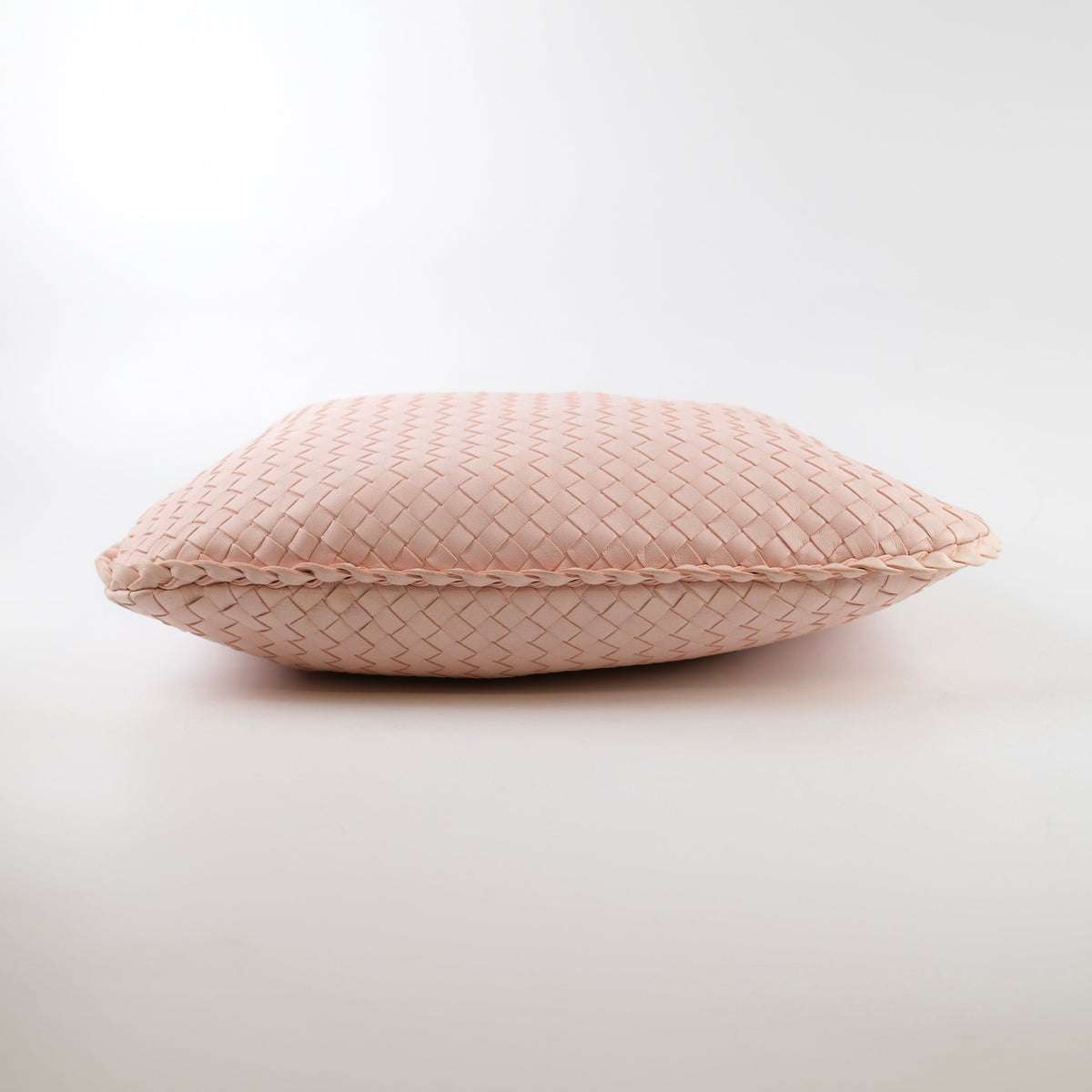 Bottega Veneta Medium Intrecciato Hobo Bag Pink Lambskin - photo 4