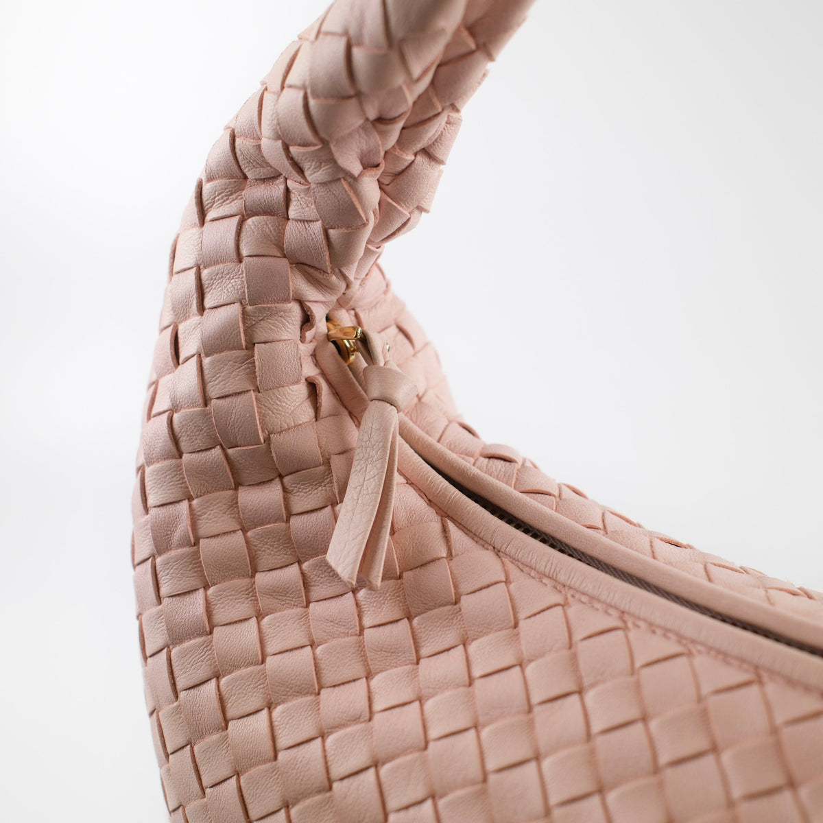 Bottega Veneta Medium Intrecciato Hobo Bag Pink Lambskin - photo 10
