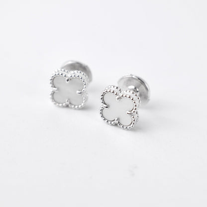 Van Cleef & Arpels Sweet Alhambra white mother of pearl Earstuds 2019 - photo 3