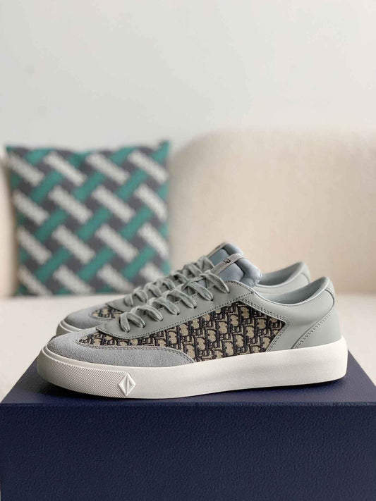 Dior B33 Low-Top Sneakers in Grey and Black Dior Oblique Canvas - photo 1
