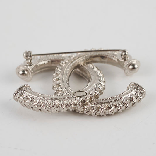 Chanel Silver CC Brooch Costume Jewellery - photo 2