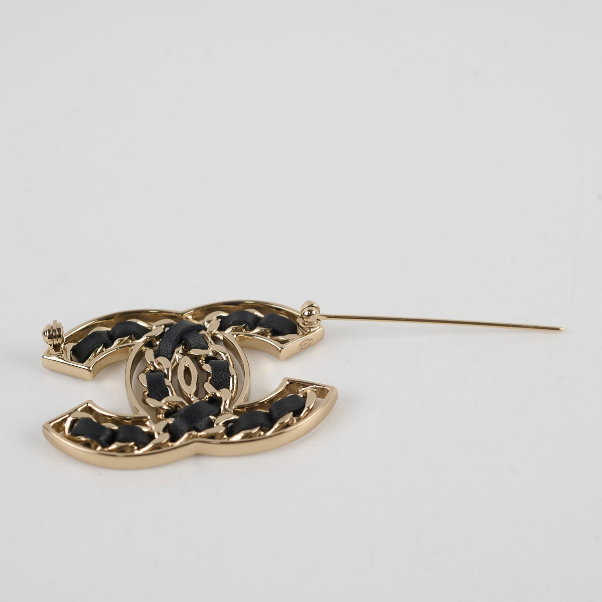 Chanel Black/Gold CC Logo Brooch Costume Jewellery - photo 3