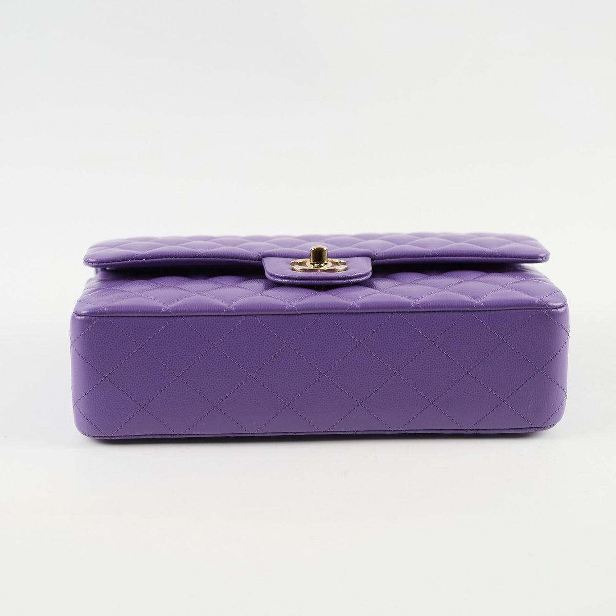 Chanel Medium Classic Flap Caviar Purple - photo 5