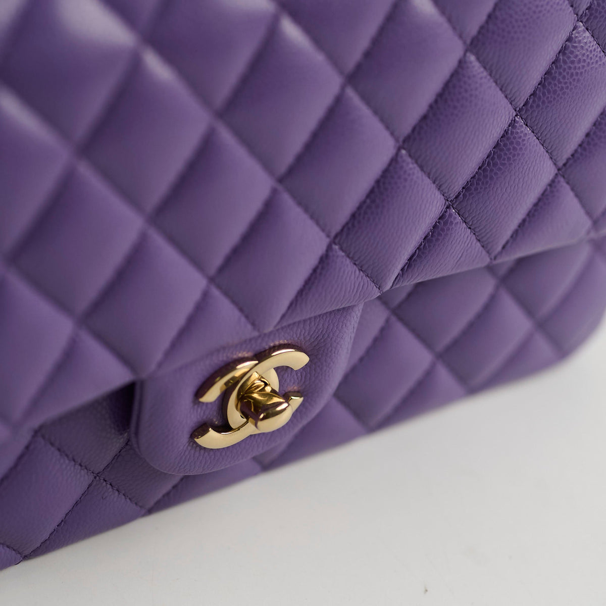 Chanel Medium Classic Flap Caviar Purple - photo 15