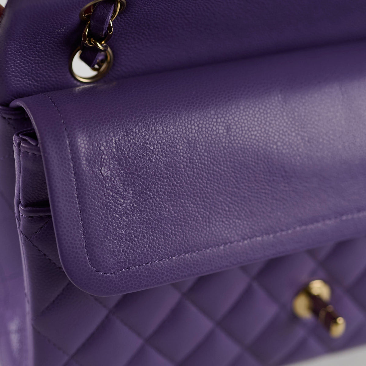 Chanel Medium Classic Flap Caviar Purple - photo 6