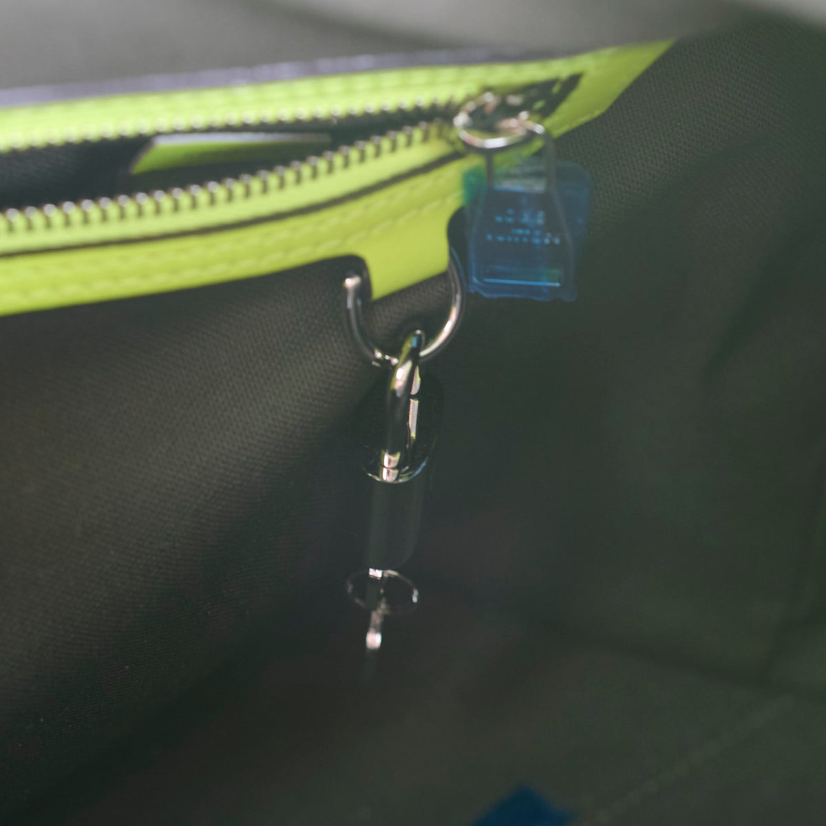 Louis Vuitton Keepall 45 Florescent Yellow - photo 14
