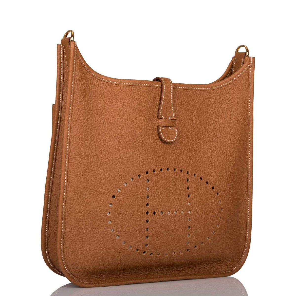 Hermès Gold Clemence Evelyne III PM Bag Gold Hardware - photo 2