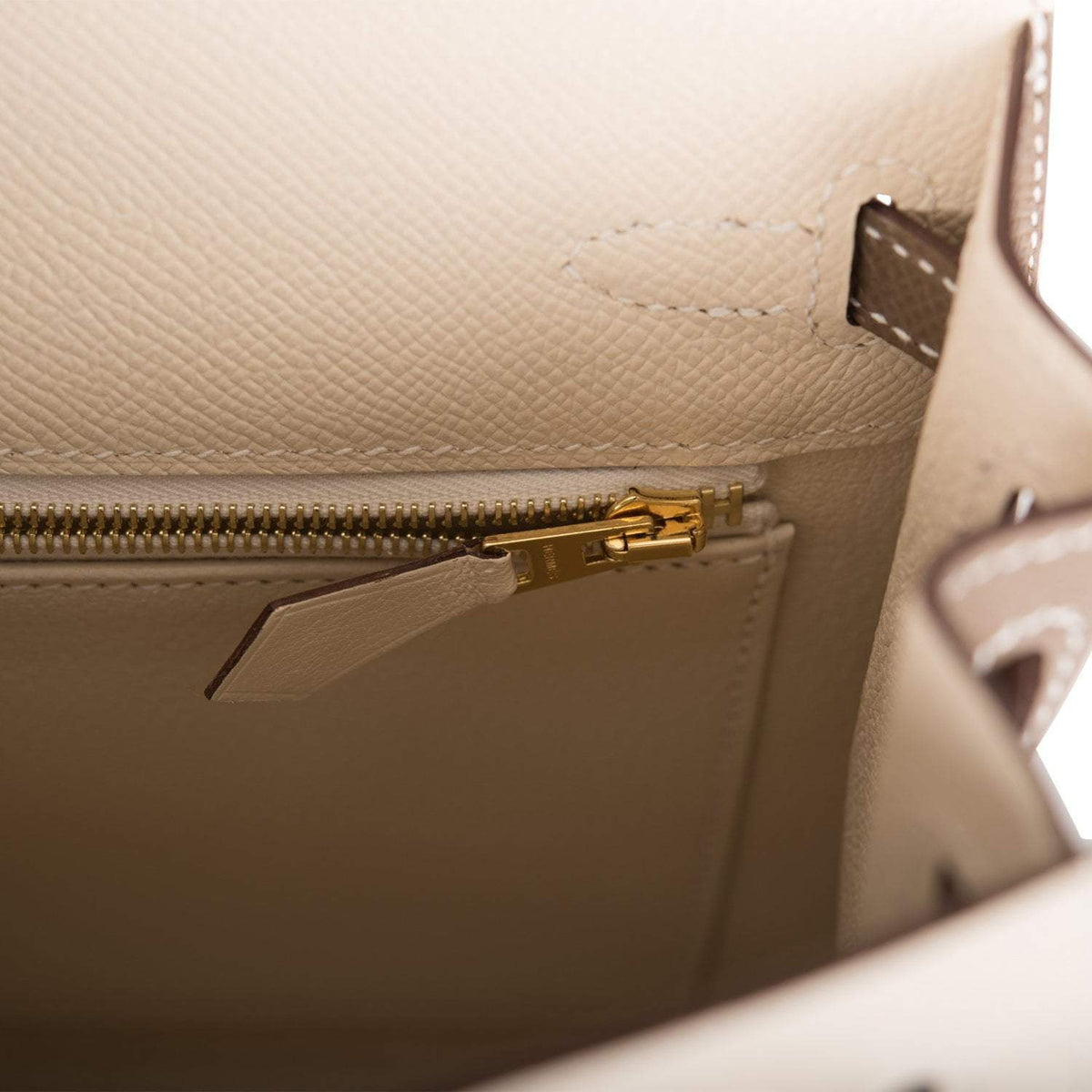 Hermes Kelly 25cm Bi-Color Craie and Etoupe Epsom Sellier Brushed Gold Hardware - image 9