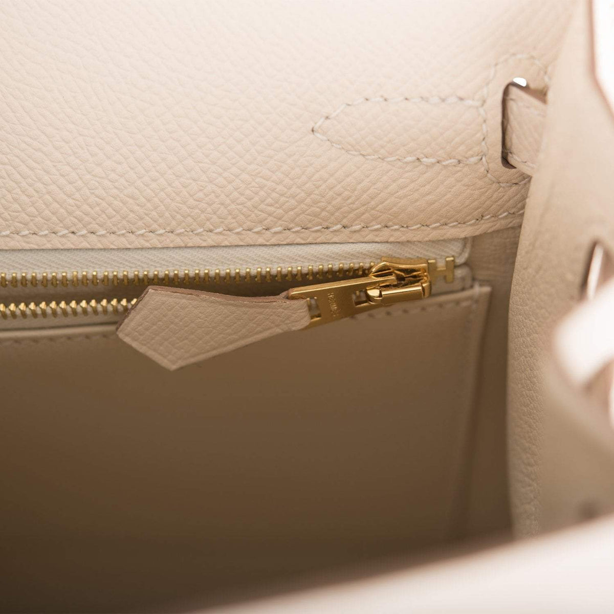 Hermès Kelly Sellier 25cm Craie Epsom Gold Hardware - photo 9