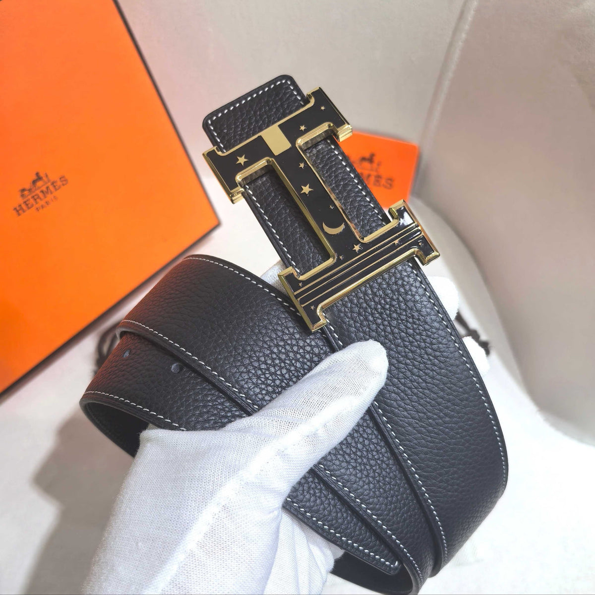 Hermès Black Reversible Leather Strap 32 mm Belt - Gold & Black Celestial H Buckle - photo 1