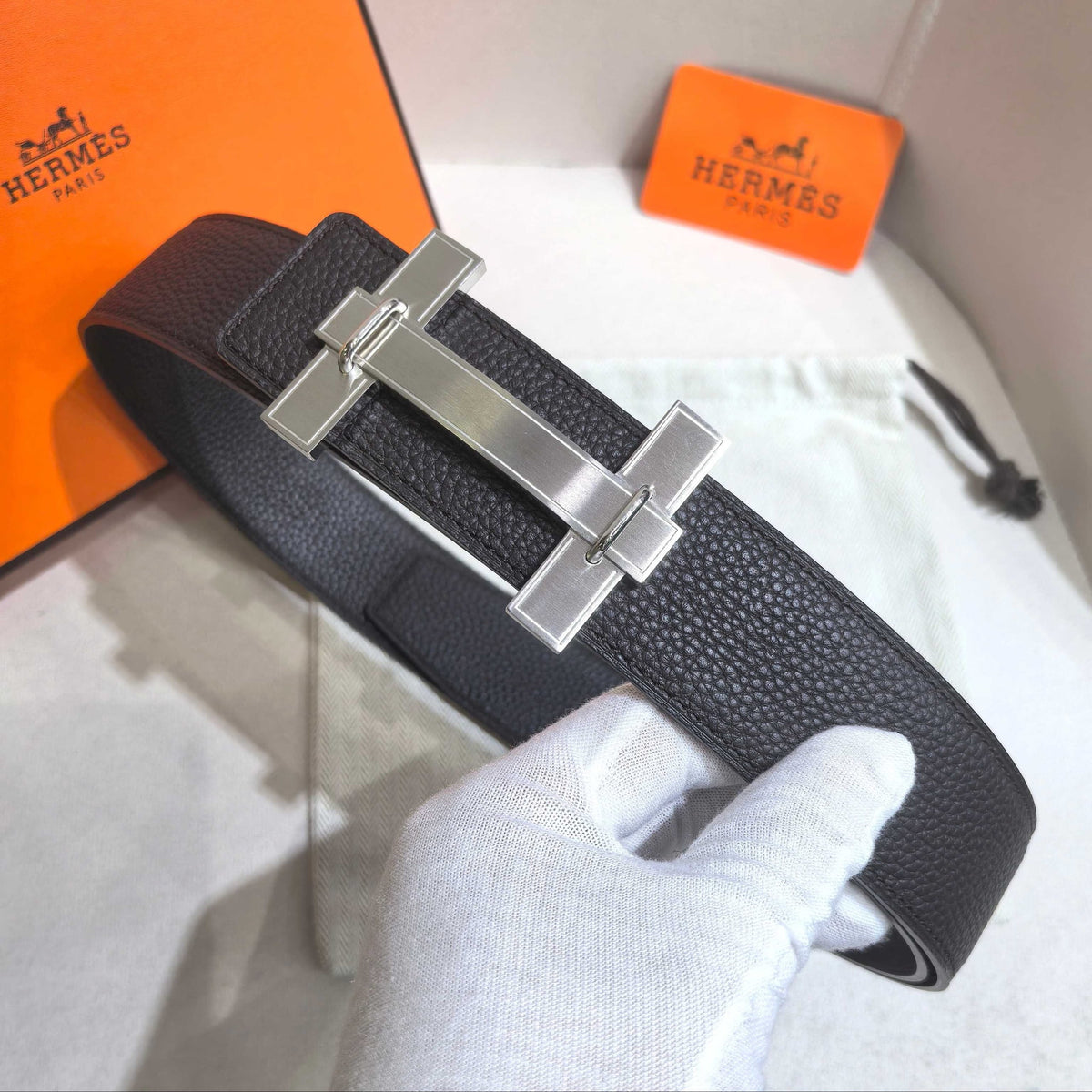 Hermès H au Carre Belt Buckle & Reversible Leather Strap 32 mm - All Black Edition - photo 4