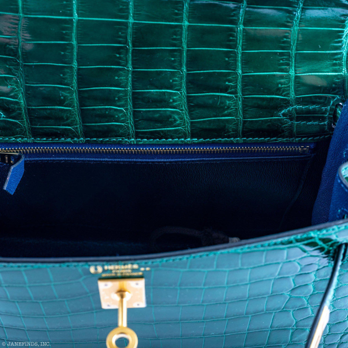 Hermes Kelly 25 HSS Sellier Emerald Nilo Crocodile & Cassis Brushed Gold Hardware - 2018, C - image 3