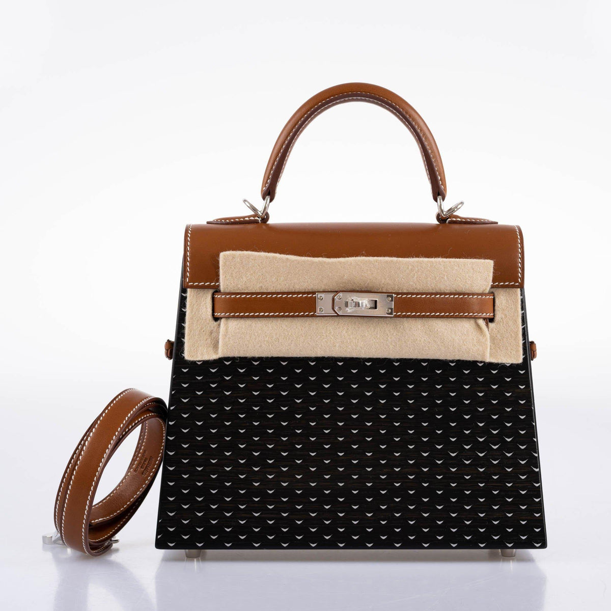 Hermes Kelly Wood 22 Bog Oak, Aluminum & Barenia with Palladium Hardware - 2021, Z - image 4