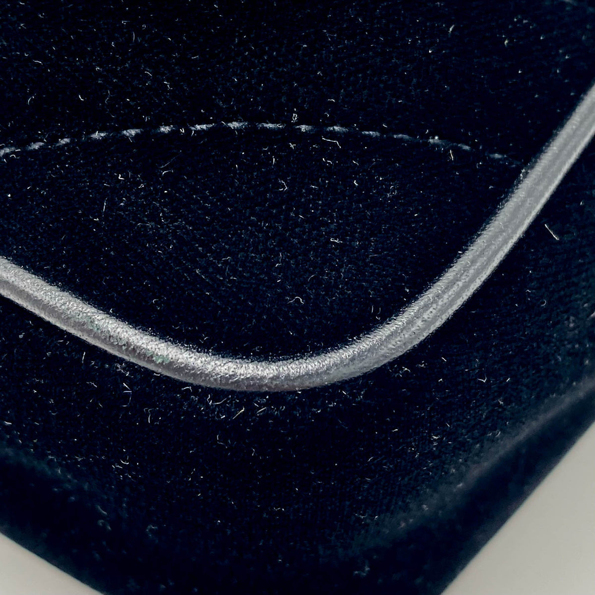Saint Laurent Monogram Lou Camera Matelasse Black Velvet Shoulder Bag - image 8