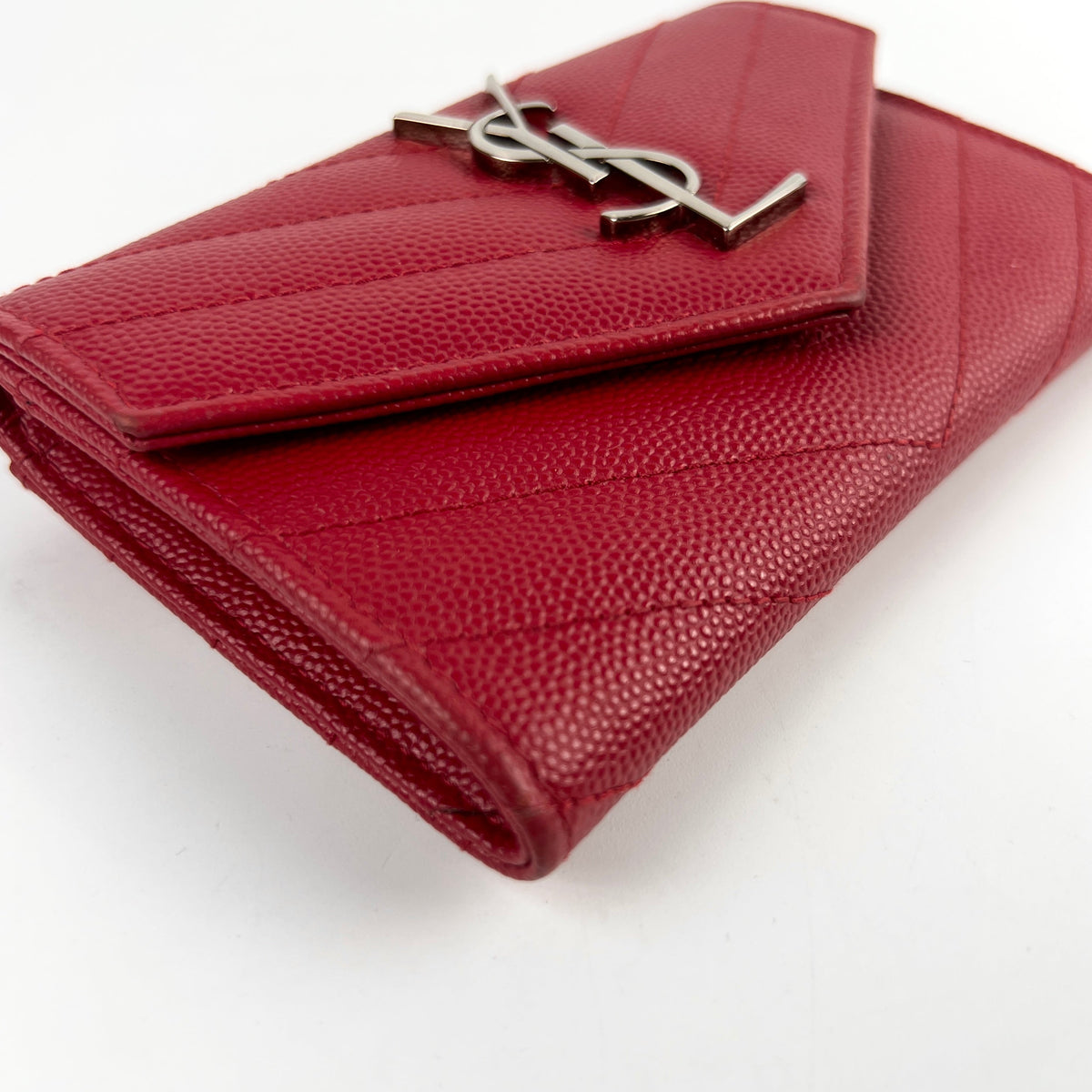 Saint Laurent Matelasse Small Envelope Wallet Red - photo 10