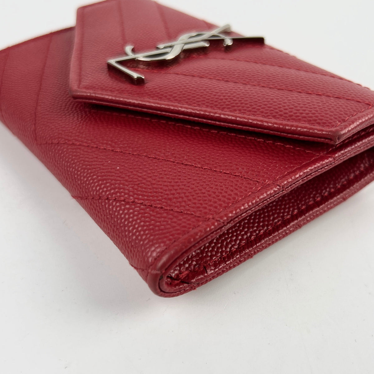 Saint Laurent Matelasse Small Envelope Wallet Red - photo 9