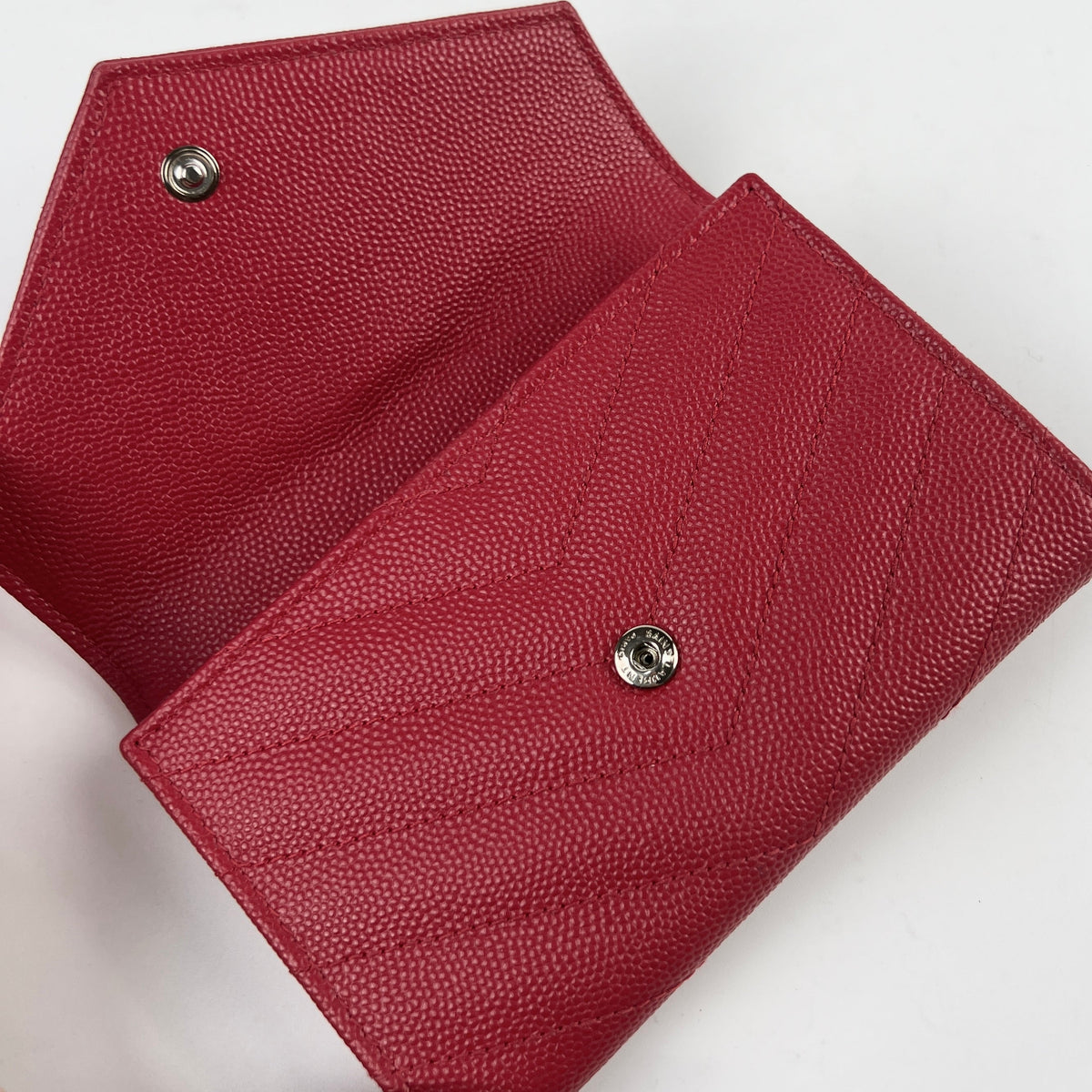 Saint Laurent Matelasse Small Envelope Wallet Red - photo 5