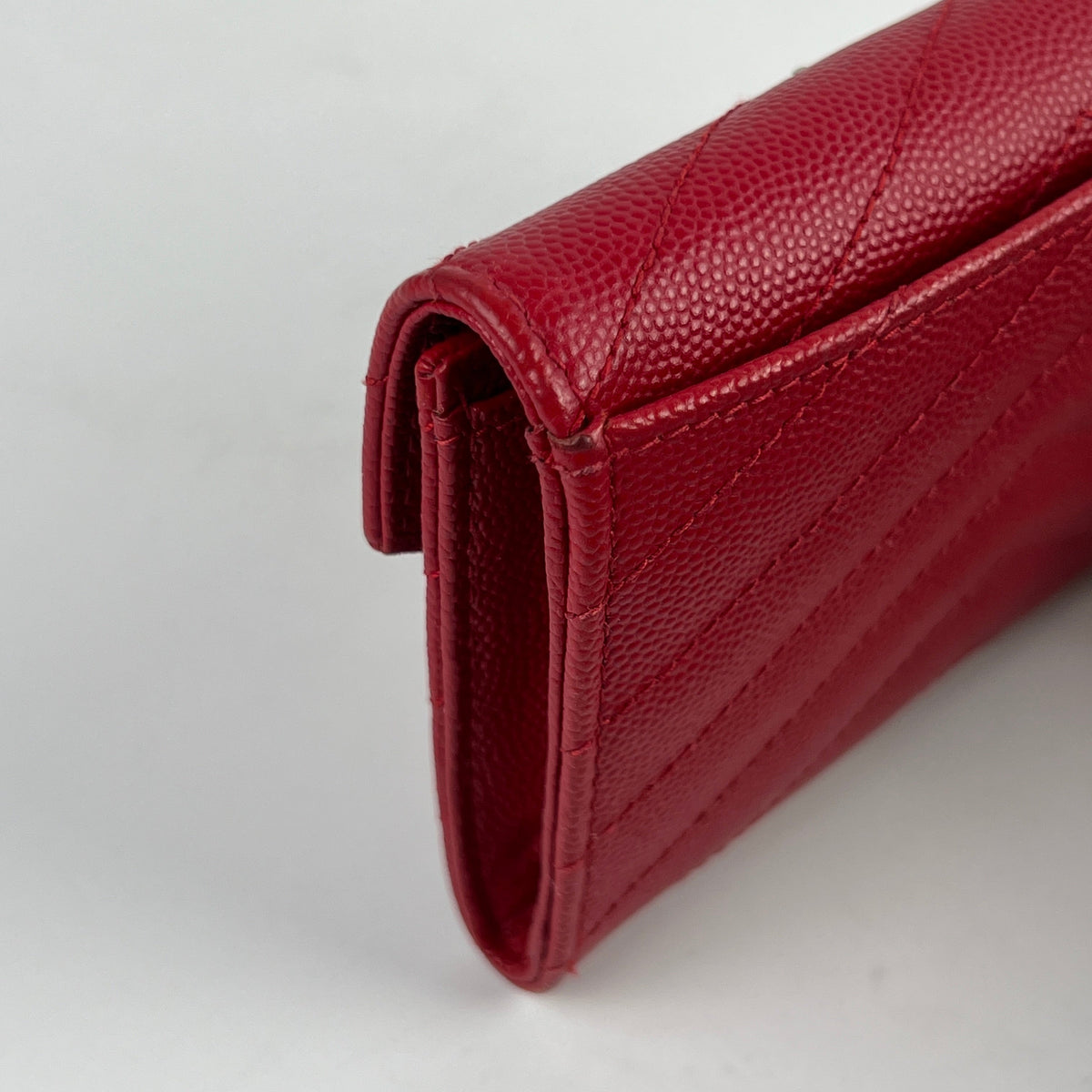 Saint Laurent Matelasse Small Envelope Wallet Red - photo 4