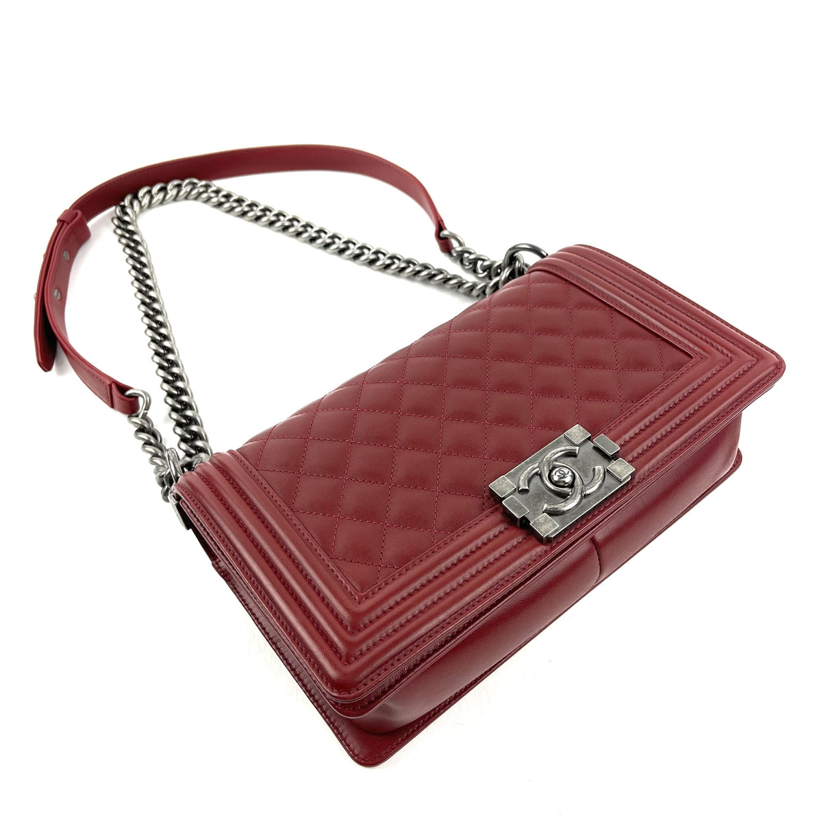 Chanel Medium Boy Bag - Red - photo 4