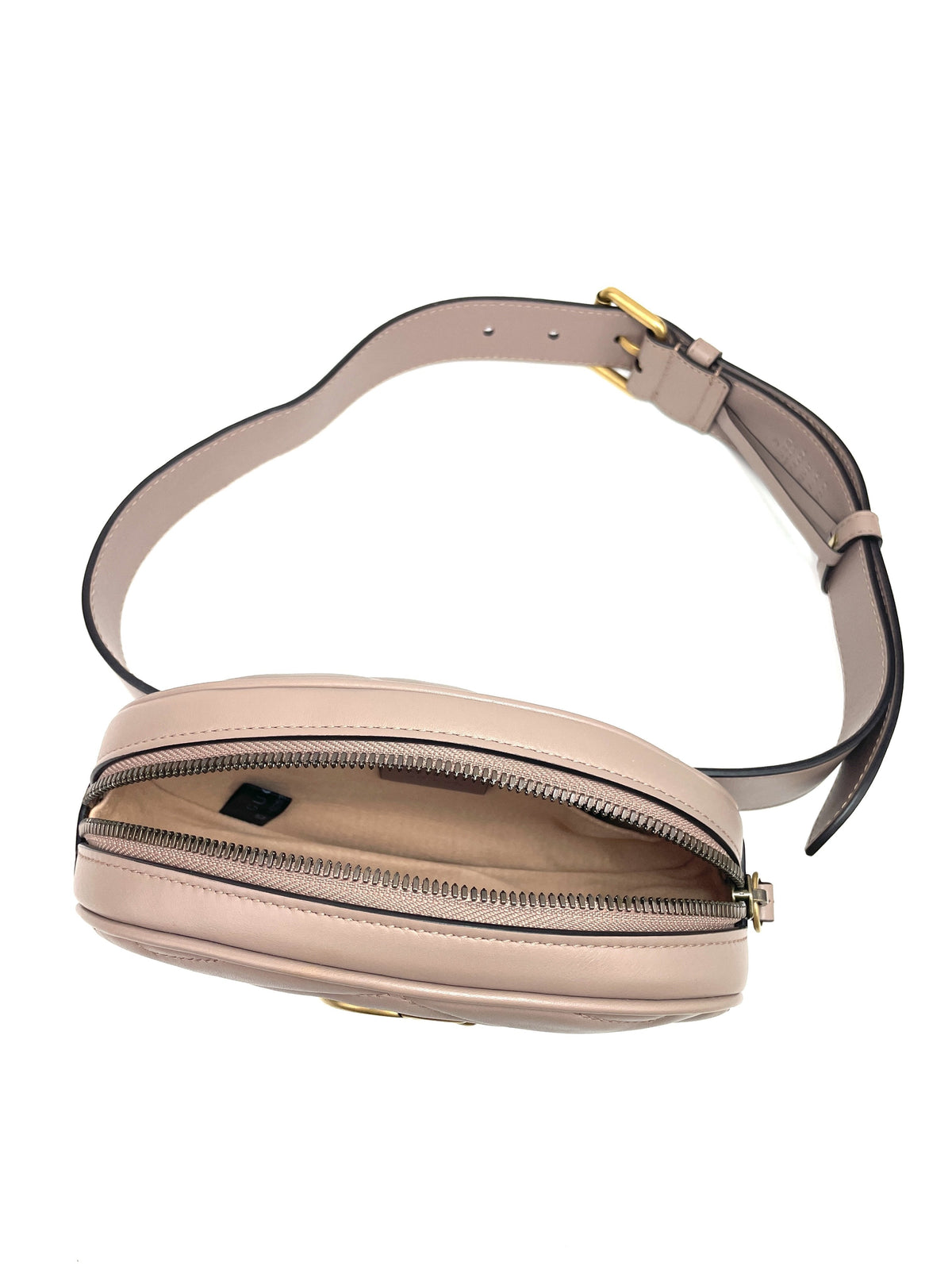 GUCCI GG Marmont Matelassé Belt Bag - image 4