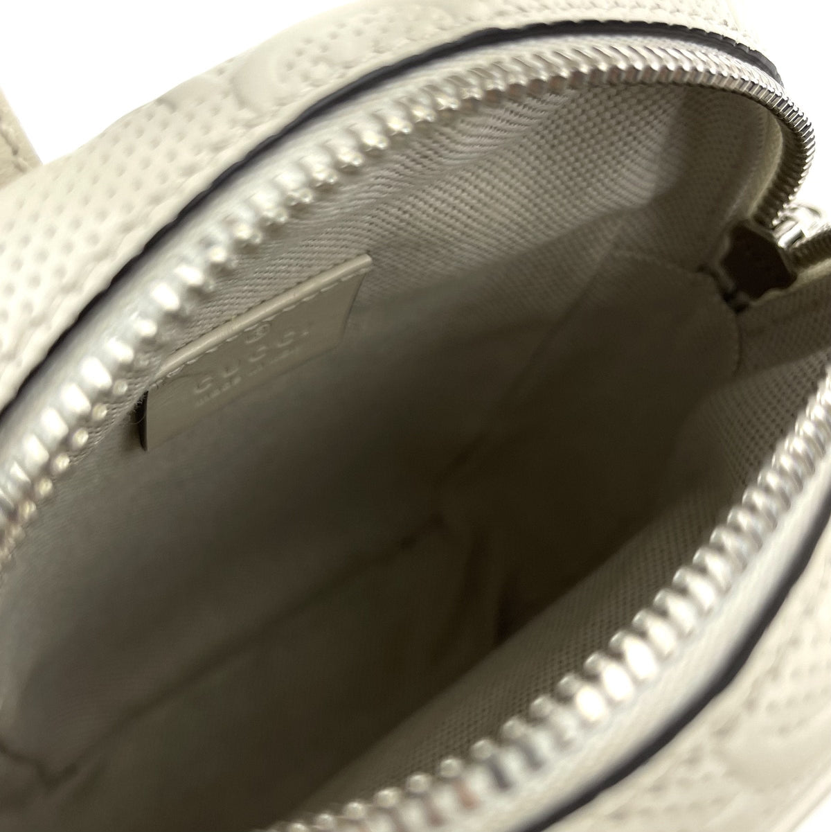 Gucci Embossed Mini Bag - photo 5