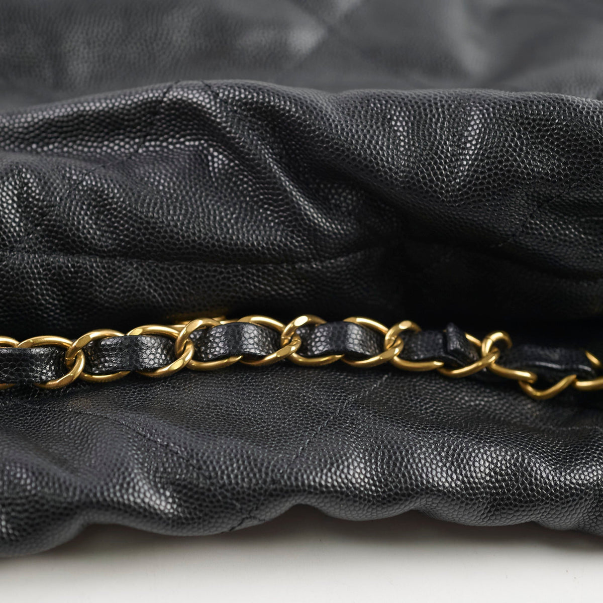 Chanel Caviar Medium 22 Black Microchipped 2024 - photo 13