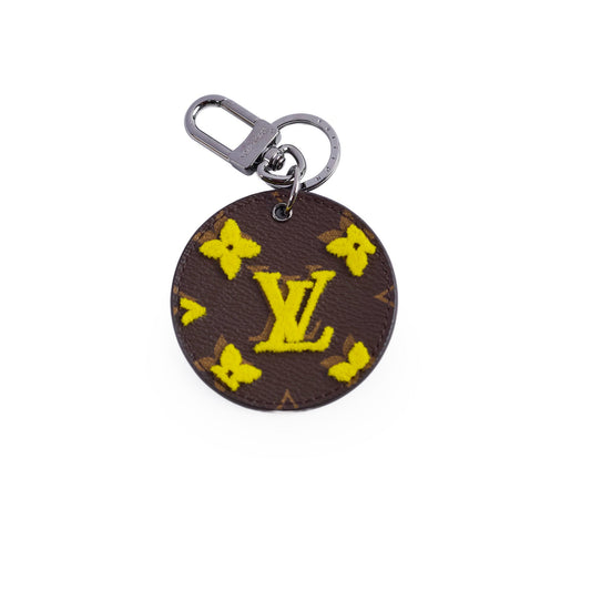 Louis Vuitton Monogram Tuffetage Charm - photo 1