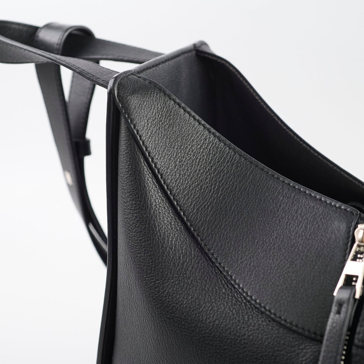 Loewe Hammock Small Black - photo 13