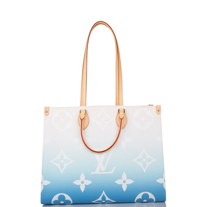 Louis Vuitton OnTheGo GM Blue - image 4