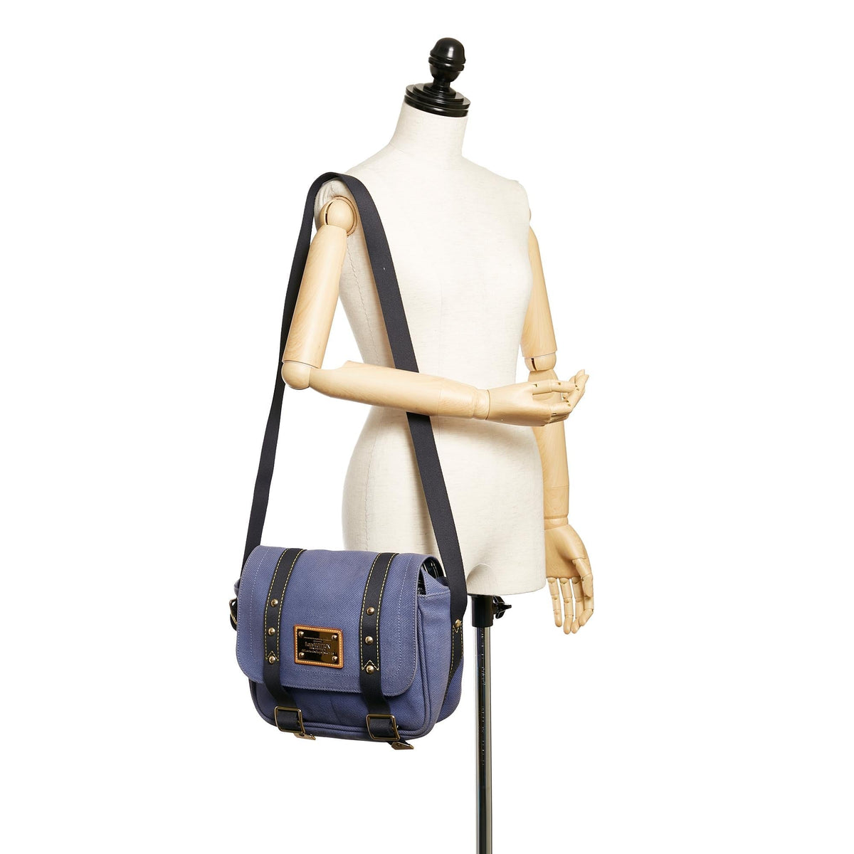 Louis Vuitton Antigua Besace PM - image 5