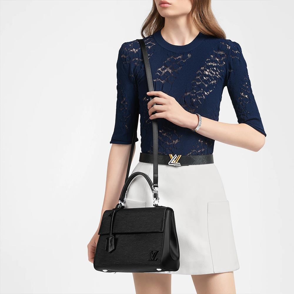Louis Vuitton Cluny BB - image 6