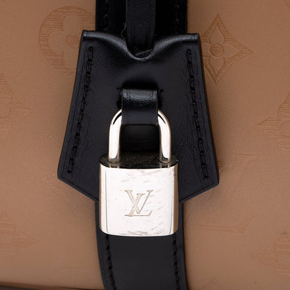 Louis Vuitton Cuir Plume Very MM Tote - image 9