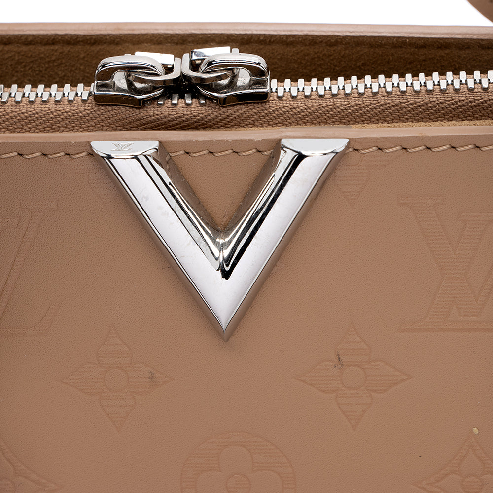 Louis Vuitton Cuir Plume Very MM Tote - image 12