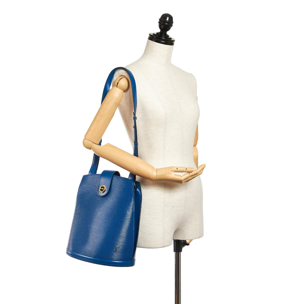 Louis Vuitton Epi Cluny - image 5