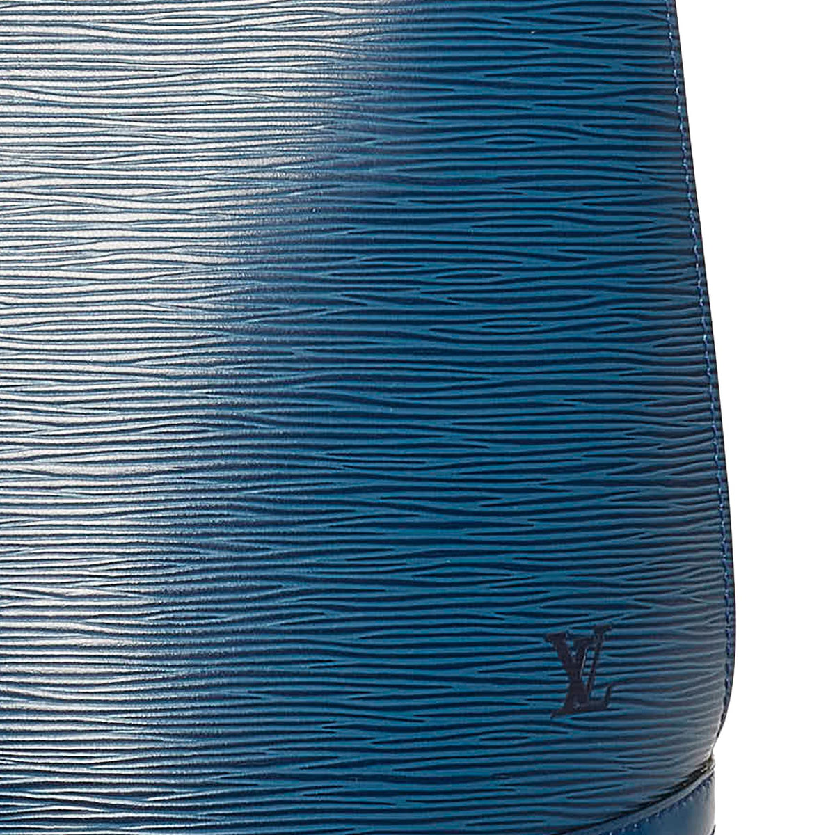 Louis Vuitton Epi Cluny - image 9