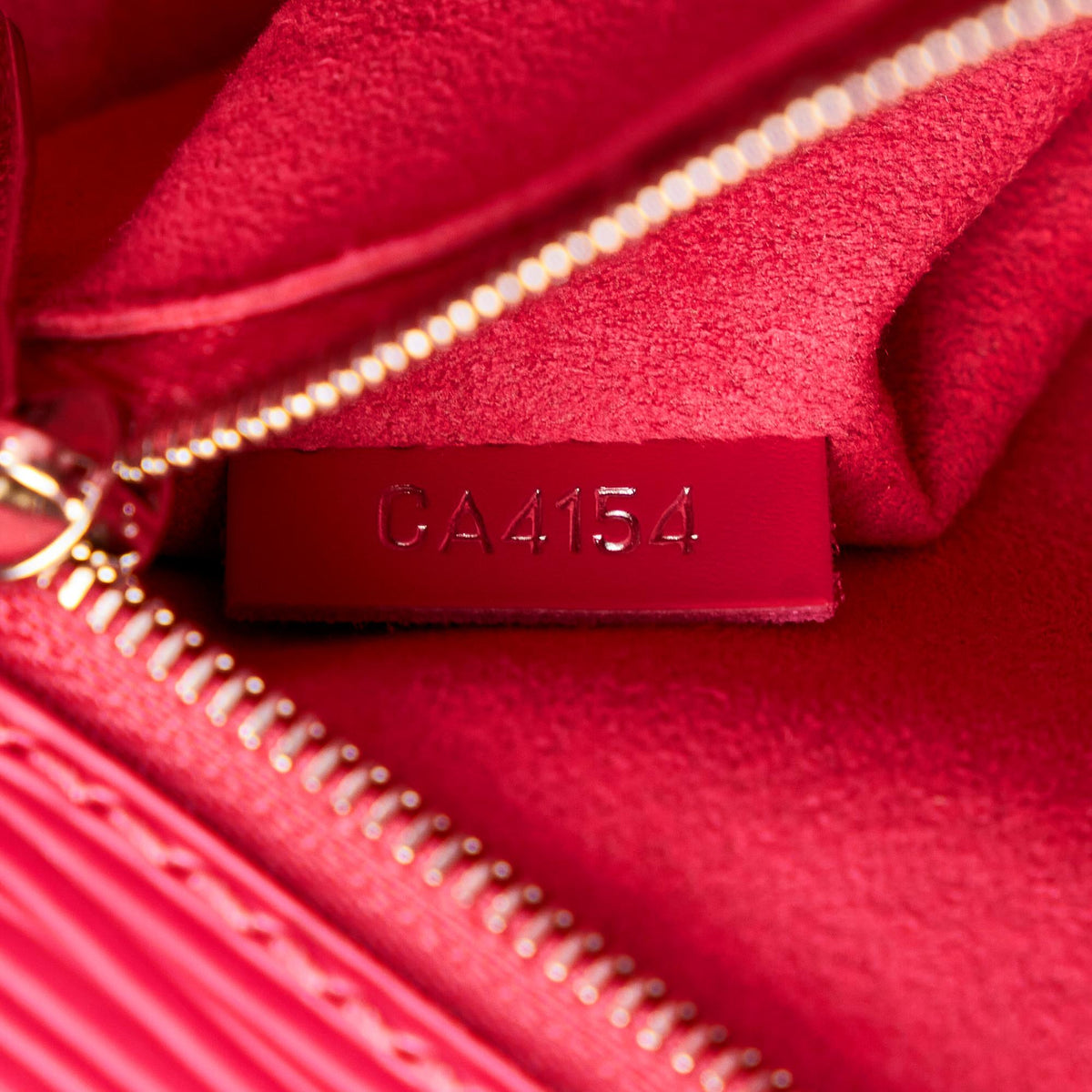 Louis Vuitton Epi Marly BB - image 8