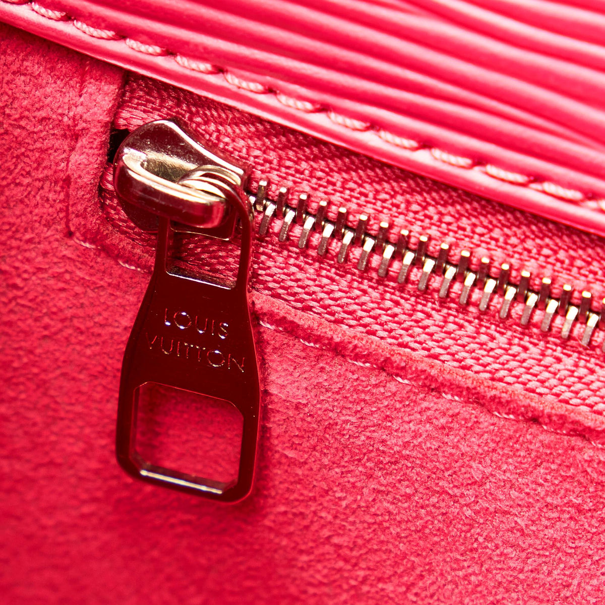 Louis Vuitton Epi Marly BB - image 9